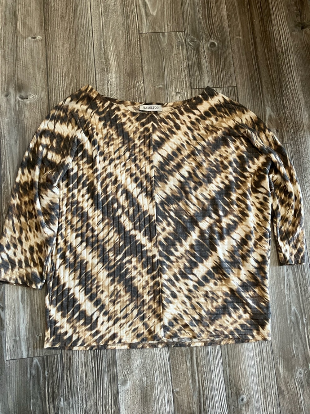 🌸 Hamilton Animal-Print Top in Brown and Black